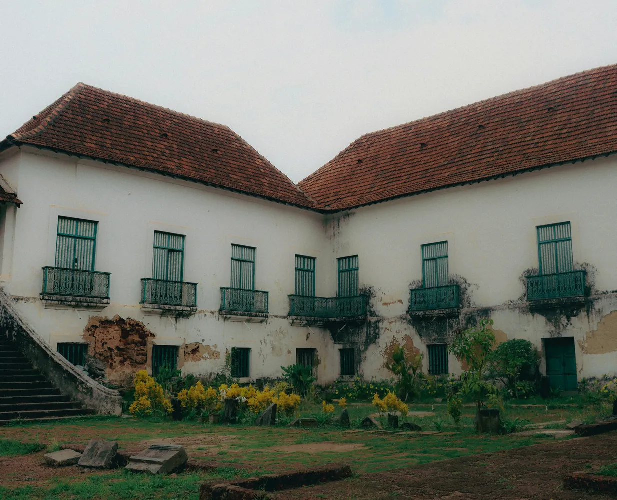 navigating specialized platforms for one-of-a-kind stays in heritage areas